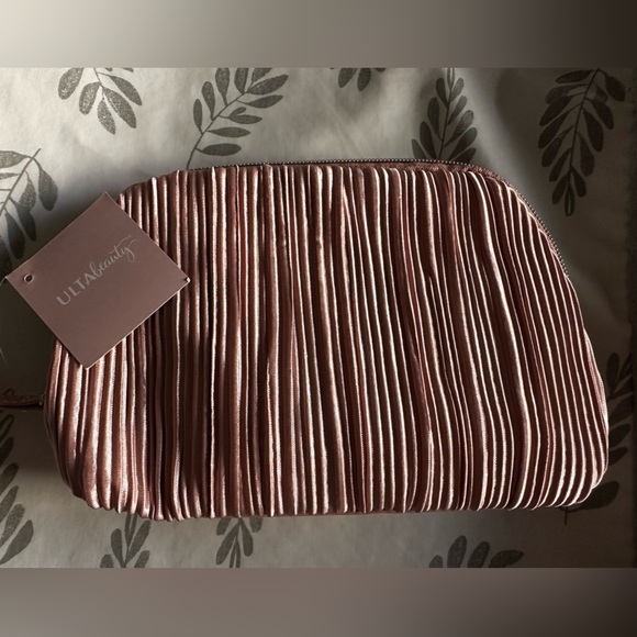 Ulta beauty makeup bundle - Picture 2 of 2